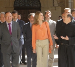 La Princesa, con el presidente de La Rioja, Pedro Sanz, y el prior del Monasterio de Yuso, Pedro Merino