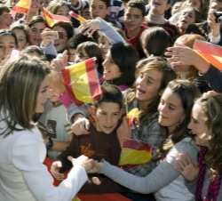 Visita a la nueva Biblioteca del Instituto de Educación Secundaria "Néstor Almendros"