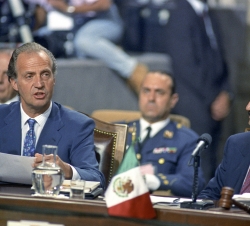 Don Juan Carlos durante su intervervención en la primera sesión de las Cumbres Iberoamericanas