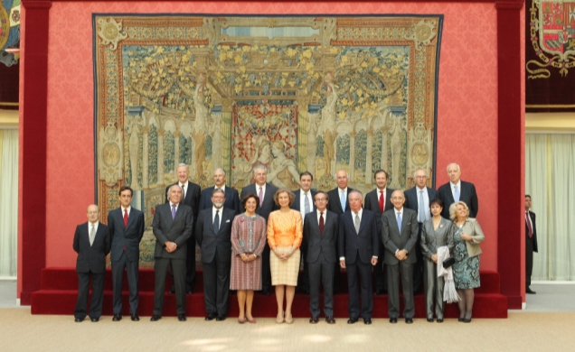 Audiencia a la Junta Directiva de la Asociación Hispania Nostra. Fotografía de grupo de Su Majestad la Reina con la Junta Directiva de la Asociación H