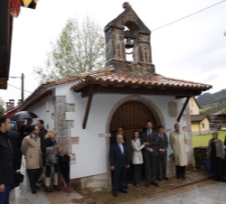 Don Felipe y Doña Letizia tras visitar la capilla de San Juan de Mata