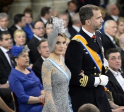 Sus Altezas Reales los Príncipes de Asturias en la Nieuwe Kerk, para asistir a la ceremonia de investidura de Su Majestad el Rey Willem-Alexander y Má