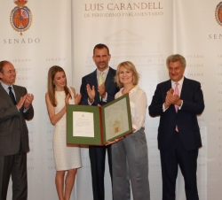 Los Príncipes de Asturias hacen entrega del Premio "Luis Caradell" a la periodista María Fernández Rey en presencia de los presidentes del S