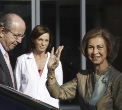 Doña Sofía a su llegada al centro hospitalario
