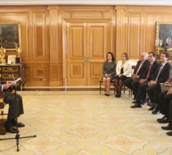 Don Juan Carlos durante la audiencia con los alcaldes del Grupo de Ciudades Patrimonio de la Humanidad de España