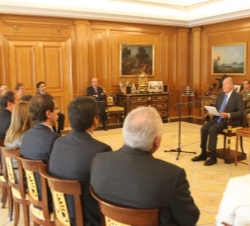 Su Majestad el Rey durante la audiencia con los alcaldes del Grupo de Ciudades Patrimonio de la Humanidad de España