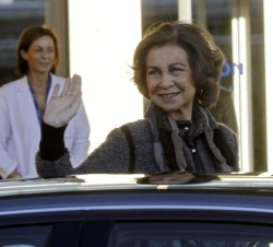 Doña Sofía a su llegada al Hospital Universitario Quirón de Madrid el viernes
