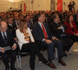 Don Felipe en el auditorio del centro Universitario EUSA durante la inauguración del Congreso