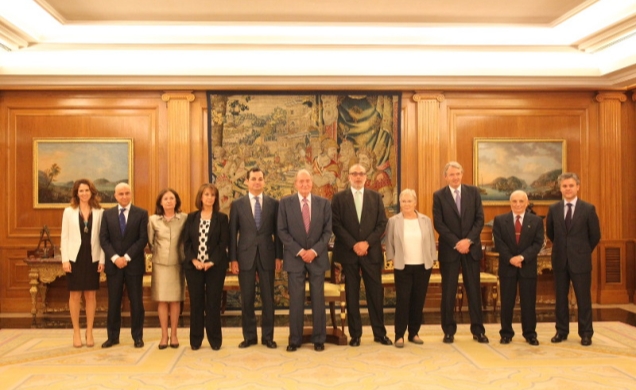 Don Juan Carlos, con el Consejo de Administración de la Corporación RTVE.