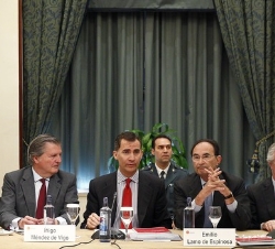 Su Alteza Real el Príncipe de Asturias durante la reunión del Consejo Científico del Real Instituto Elcano