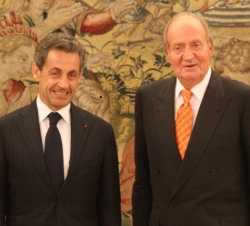 Don Juan Carlos, con Nicolas Sarkozy