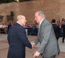 Don Juan Carlos fue recibido a su llegada fue recibidopor el ministro de Educación, Cultura y Deporte, José Ignacio Wert