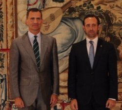 El Rey junto al presidente de las Illes Balears, José Ramón Bauzá