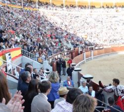 El diestro Miguel Abellán dedica un toro a Su Majestad el Rey Don Juan Carlos
