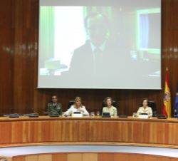 Proyección de un mensaje de felicitación del ministro de Sanidad, Servicios Sociales e Igualdad, Alfonso Alonso
