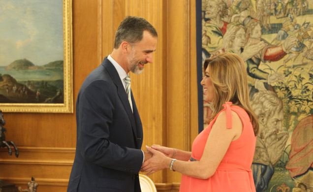 Su Majestad el Rey recibe el saludo de la presidenta de la Junta de Andalucía, Susana Díaz