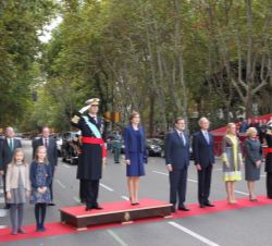 Los Reyes, la Princesa de Asturias, la Infanta Doña Sofía, el presidente del Gobierno, el ministro de Defensa, la presidenta de la Comunidad de Madrid