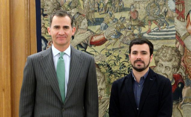 Su Majestad el Rey con el representante de Izquierda Unida - Unidad Popular en Común, Alberto Garzón Espinosa