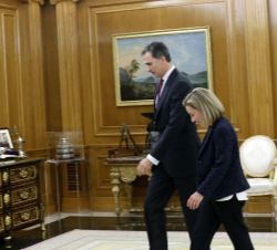 Su Majestad el Rey con el representante de Coalición Canaria-Partido Nacionalista Canario (CCa-PNC), Ana María Oramas González-Moro
