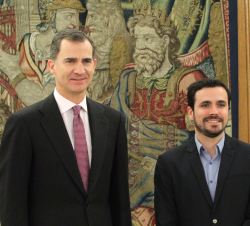 Su Majestad el Rey con el representante de Unidad Popular: Izquierda Unida, Unidad Popular en Común (IU-UPeC), Alberto Garzón Espinosa 