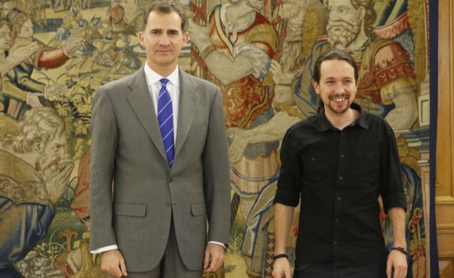 Don Felipe junto a Pablo Iglesias Turrión, de Podemos (PODEMOS)