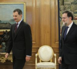 Su Majestad el Rey con Mariano Rajoy Brey, del Partido Popular (PP)