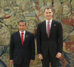 Su Majestad el Rey junto a Su Excelencia el Presidente de la República del Perú, Sr. Ollanta Humala Tasso