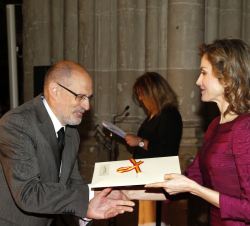 Su Majestad la Reina entrega el Premio Nacional a la Obra de un Traductor 2015 a Jordi Fibla