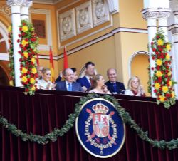 Su Majestad el Rey Don Juan Carlos en el palco durante el desarrollo del evento