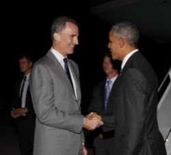 Su Majestad Rey recibe al Presidente de los EE.UU., Barack Obama, a su llegada a la Base Aérea de Torrejón de Ardoz