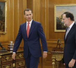 Su Majestad el Rey con Mariano Rajoy representante del Partido Popular (PP) 
