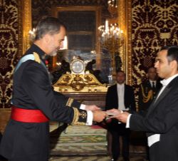 Su Majestad el Rey recibe la Carta Credencial del embajador de la República de Azerbaiyán, Anar Maharramov