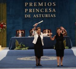 Patricia Espinosa y Christiana Figueres, secretaria ejecutiva y exsecretaria ejecutiva de la Convención Marco de la ONU sobre el Cambio Climático, Pre