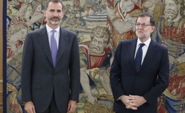 Don Felipe junto al representante del Partido Popular, Mariano Rajoy