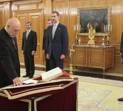 El nuevo fiscal general del Estado, José Manuel Maza, promete su cargo ante Su Majestad el Rey 