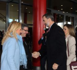 Sus Majestades los Reyes recibidos por el ministro de Energía, Turismo y Agenda Digital, Álvaro Nadal, a su llegada a IFEMA-Feria de Madrid