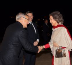 Su Majestad la Reina Doña Sofía recibida por el alcalde de Valencia, Joan Ribó, a su llegada al Palau de les Arts Reina Sofía