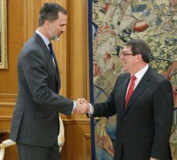 Su Majestad el Rey recibe el saludo del Ministro de Relaciones Exteriores de la República de Cuba, Sr. Bruno Eduardo Rodríguez Parrilla