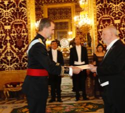 Su Majestad el Rey recibe la Cartas Credenciales del embajador de Filipinas, Philippe Lhuillier Jones
