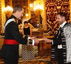 Su Majestad el Rey recibe las Cartas Credenciales del embajador de Nueva Zelanda, Andrew Thomas Jenks