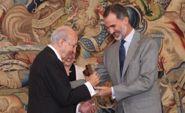 Su Majestad el Rey entrega el Premio Enrique V. Iglesias al Desarrollo del Espacio Empresarial Iberoamericano al empresario hispano-mexicano, Placido 