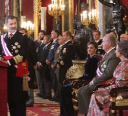 Su Majestad el Rey al inicio de su intervención con palabras de agradecimiento para Su Majestad el Rey Don Juan Carlos