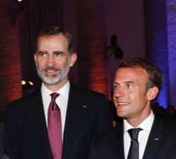 Don Felipe junto a Emmanuel Macron