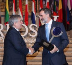 Su Majestad el Rey entrega el "Premio Europeo Carlos V" al presidente del Parlamento Europeo, Antonio Tajani