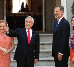 Don Felipe y Doña Letizia con el Presidente Sebastián Piñera Echenique y la Señora Cecilia Morel Montes
