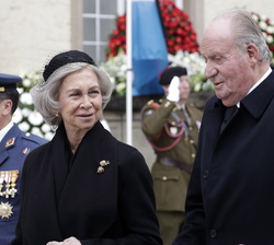 Sus Majestadesd los Reyes Don Juan Carlos y Doña Sofía a su llegada a la Catedral de Notre-Dame de Luxemburgo