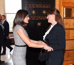 Su Majestad la Reina mantuvo un encuentro con Su Alteza Real la Princesa Dina Mired de Jordania