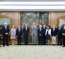 Su Majestad el Rey con los representantes de la Sociedad Española de Cardiología