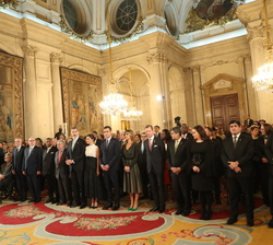 Sus Majestades los Reyes y resto de invitados en el Salón de Columnas durante la intervención del Secretario General de las Naciones Unidas, Su Excele