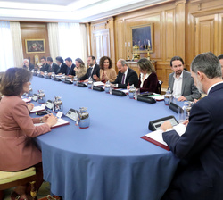 Vista general de la reunión del Consejo de Ministros, presidida por Su Majestad el Rey